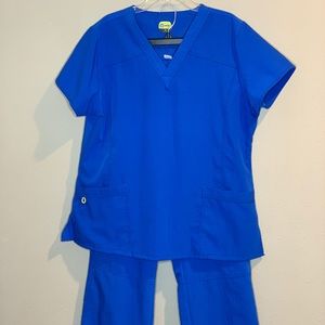 Women's Wonder Wink Scrub Set